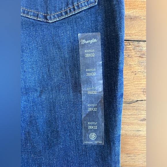 WRANGLER Women’s Boot Cut Jeans Western Mid Rise Stretch Blue Wash 28X32 - Picture 15 of 17